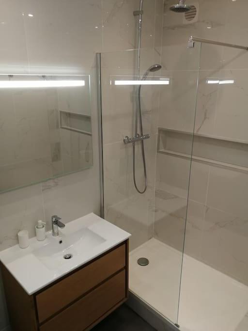 Villa Au Calme Avec Exterieur Et Parking Gratuit Aux Portes D'Aix Et Marseille Emplacement Ideal מראה חיצוני תמונה